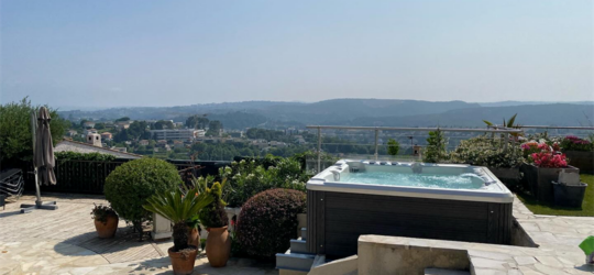 Spa extérieur : 5 conseils pour bien l’installer avant l’été