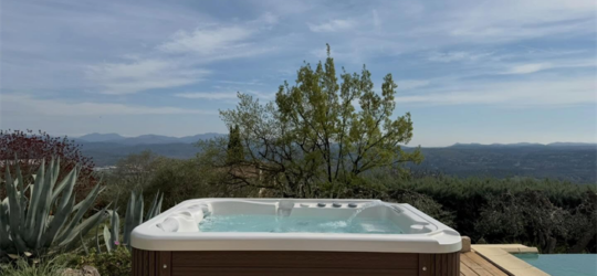 Où acheter un spa sur la Côte d’Azur ? Guide complet 2026